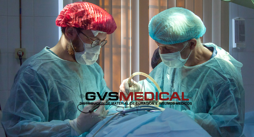 Importancia del uso de uniformes quirúrgicos desechables - GVS MEDICAL
